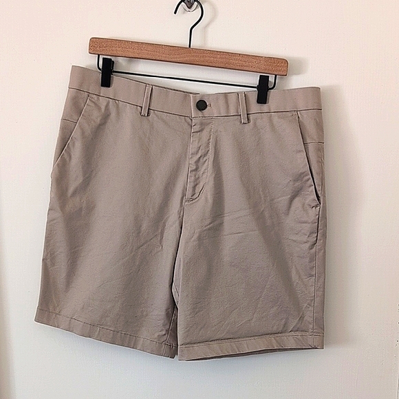 Banana Republic Other - Banana Republic Mens 36 Chino Khaki Aiden Shorts Beige Casual Preppy Classic